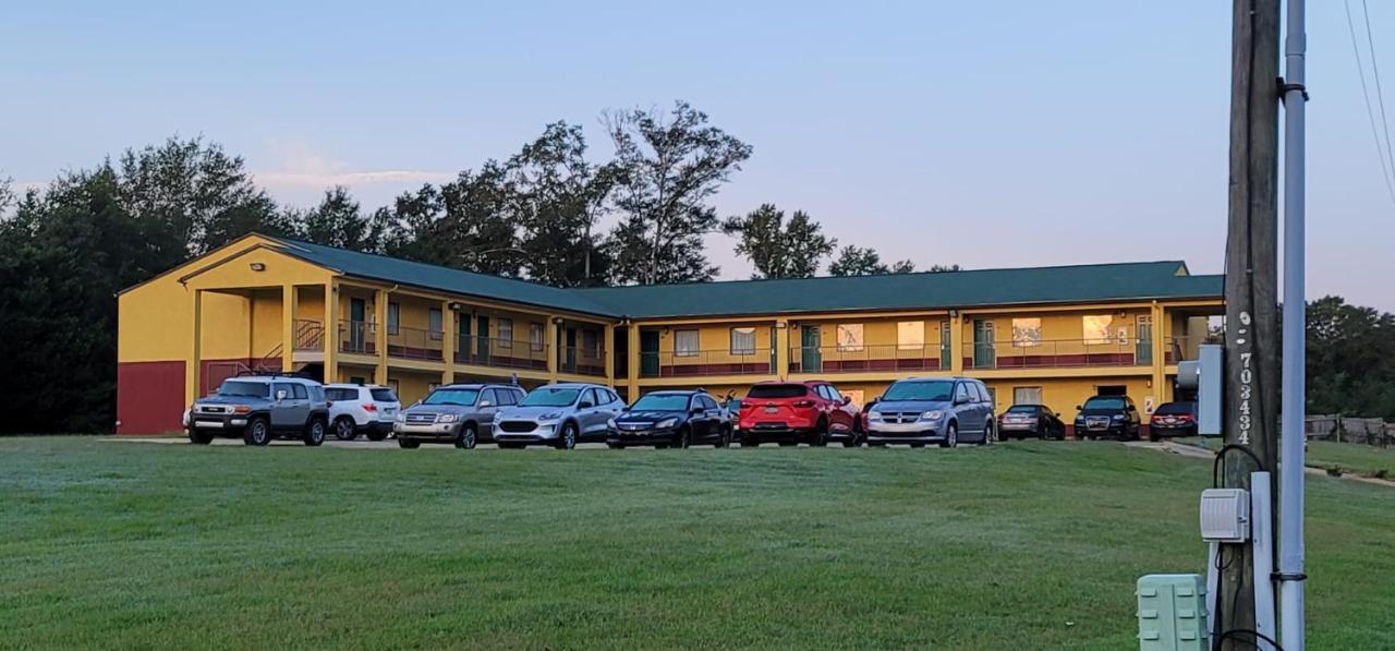 Garden Inn And Suites Near Callaway Gardens Pine Mountain Exterior foto
