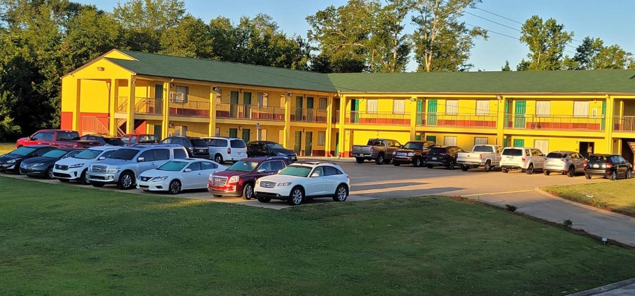 Garden Inn And Suites Near Callaway Gardens Pine Mountain Exterior foto